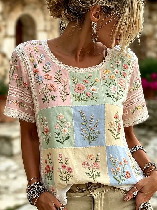 Women's Floral And Lace Art Embroidery Spliced Vintage Casual Short Sleeve Top