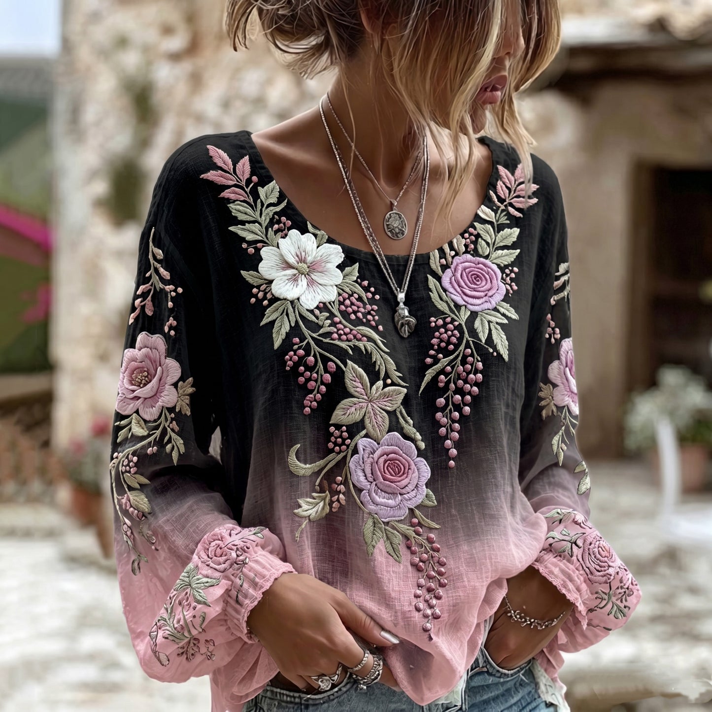 Women's Retro Floral Gradient Art Round Neck Long Sleeve T-shirt