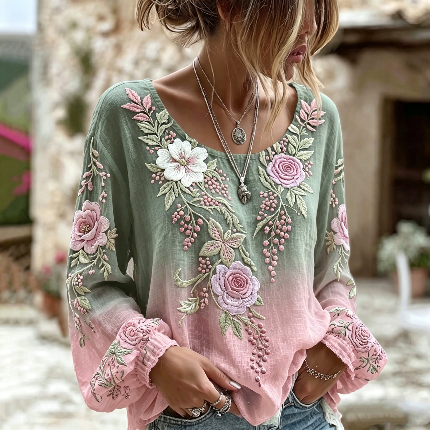 Women's Retro Floral Gradient Art Round Neck Long Sleeve T-shirt